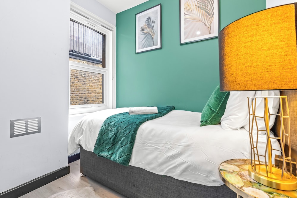 Superb 3bed Fulham Palace Retreat