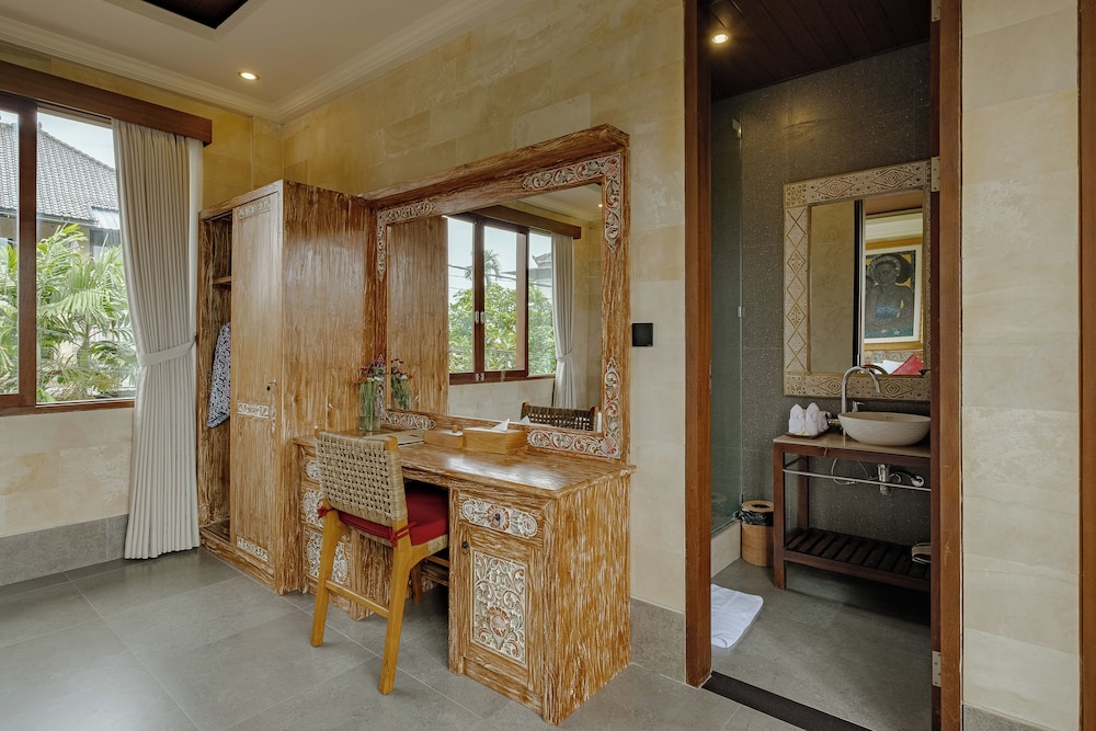 Monique Ubud Villa