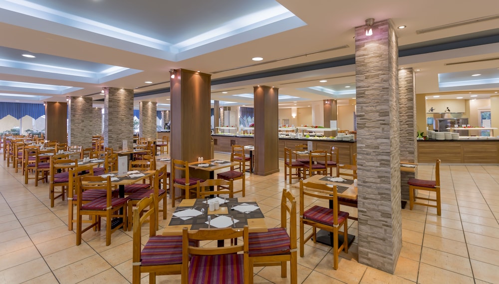 Dessole Dolphin Bay Resort – All Inclusive