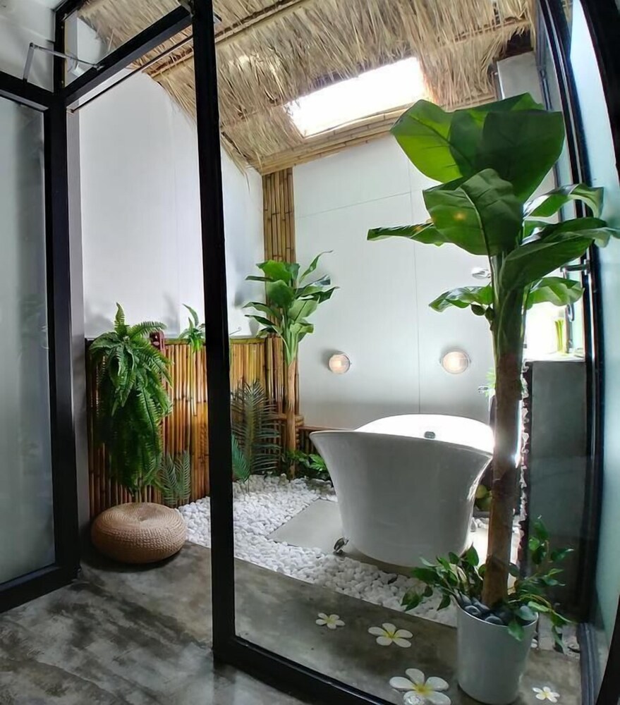 Fas Glass House B&B