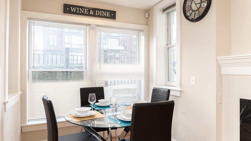Thomas Circle 2br Furnished Condo 2 Bedroom Apts