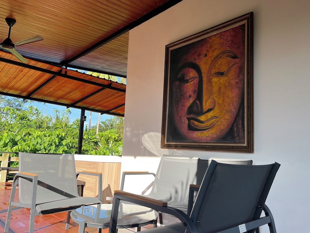 Private 2 Bedrooms Villa Near Waterfall in Khao Lak-terrace Large Bubble Jacuzzi