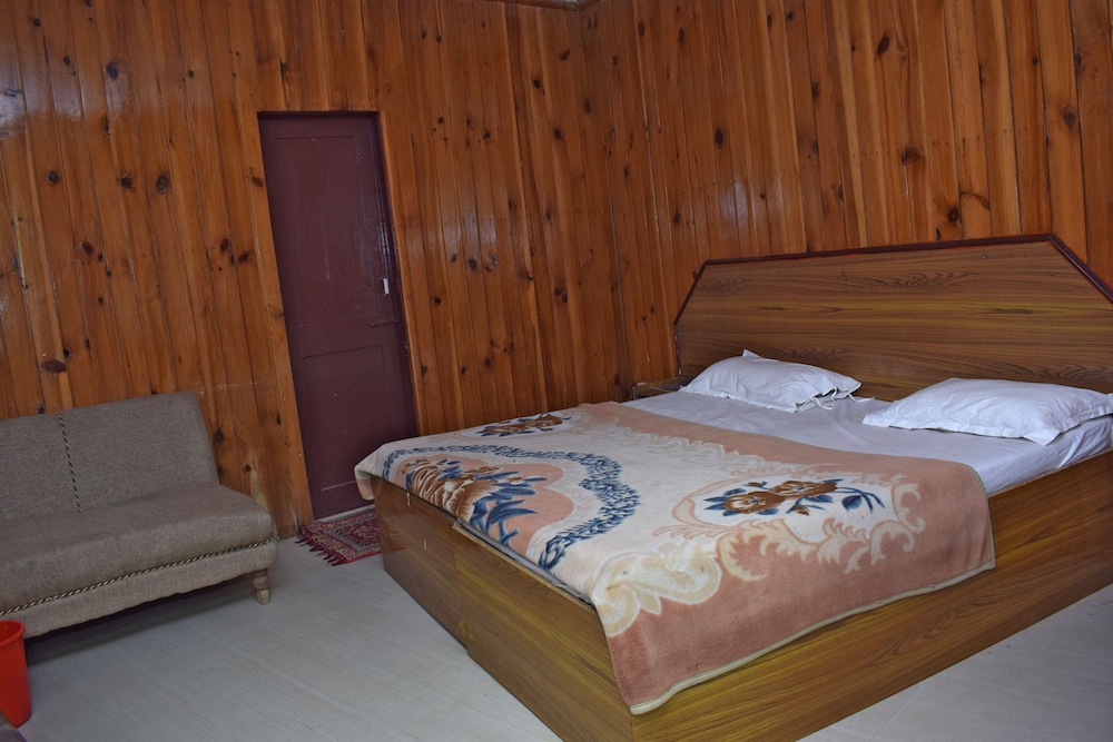 Hotel Dogra Residency Bar and Resturant