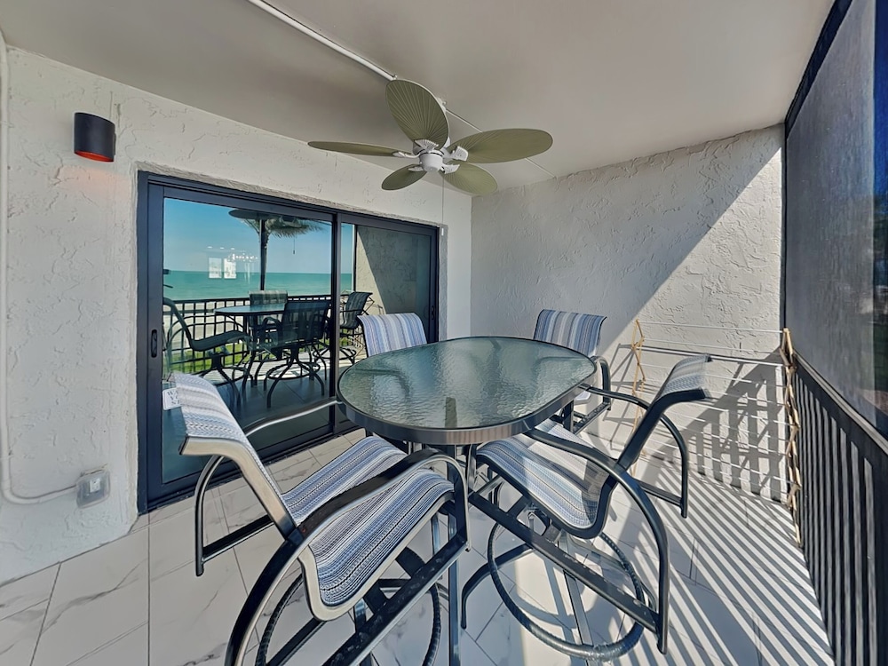 Seaside 1 by Distinctive Beach Rentals