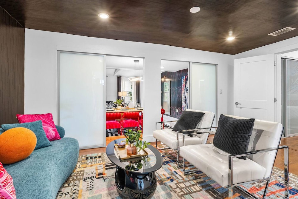 Chic Retreat Heated Pool Floats Close to Beach