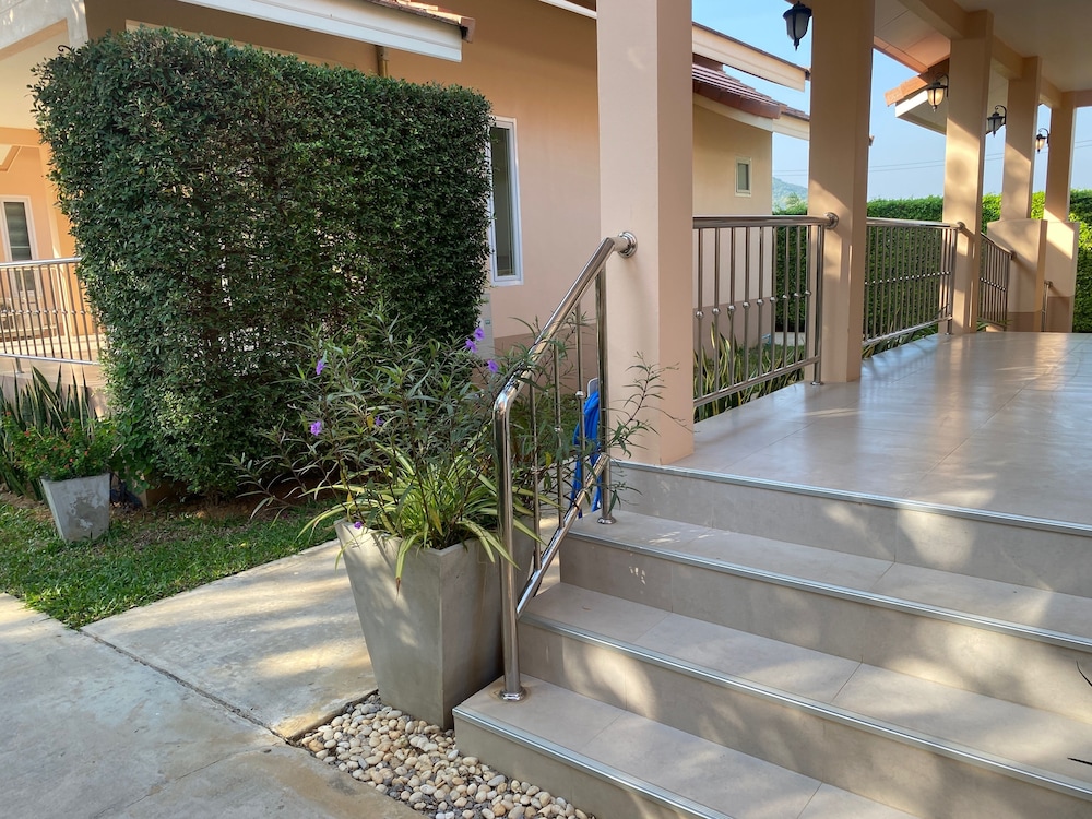 Chang Noi wheelchair accessible resort