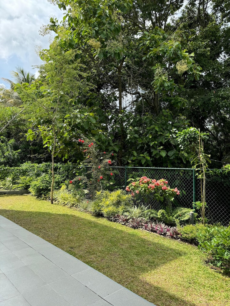 Lake Villas Premium Kandy