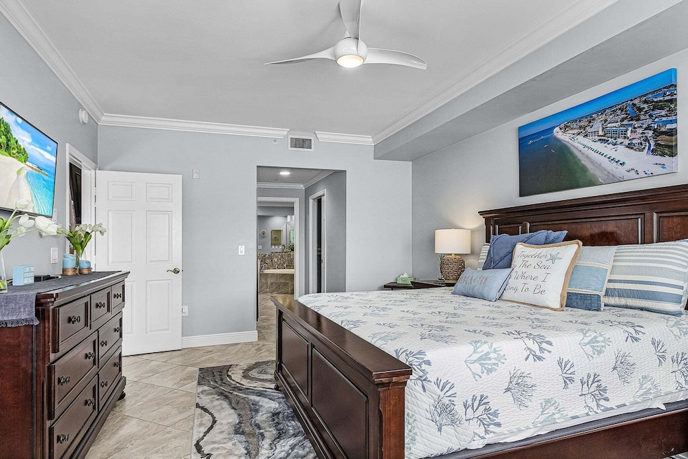 Bella Lago 444 ~ Beautifully Updated Condo Just Across The Street From The Beach! 3 Bedroom Condo by RedAwning
