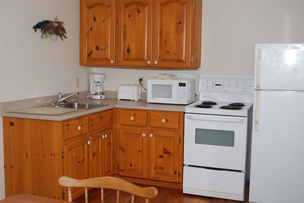 Shining Waters Cottages