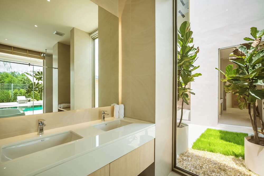 Akal Pool Villa 3BR near Laguna, Bangtao & Beach