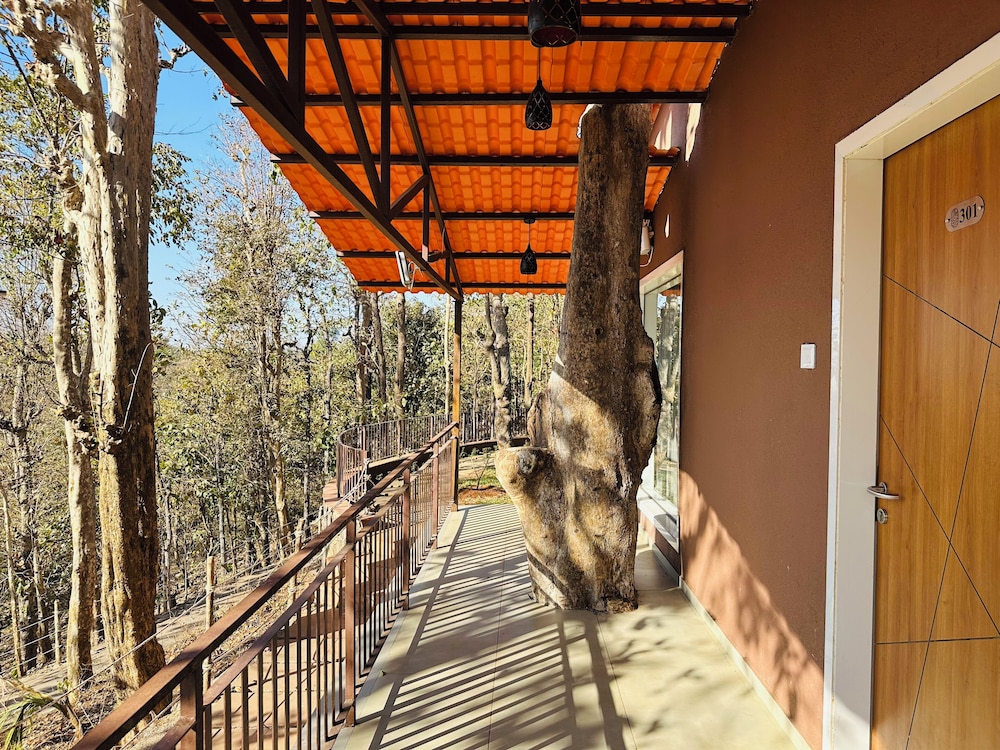 Wild heaven Glamping And Resort Saputara