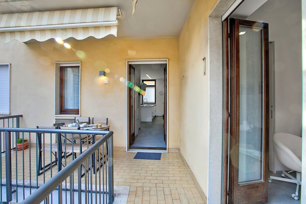 Quiet Oasis In Riva Heart