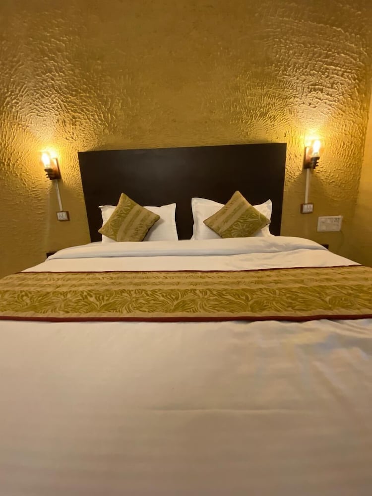 The Harikanta Corbett Resort