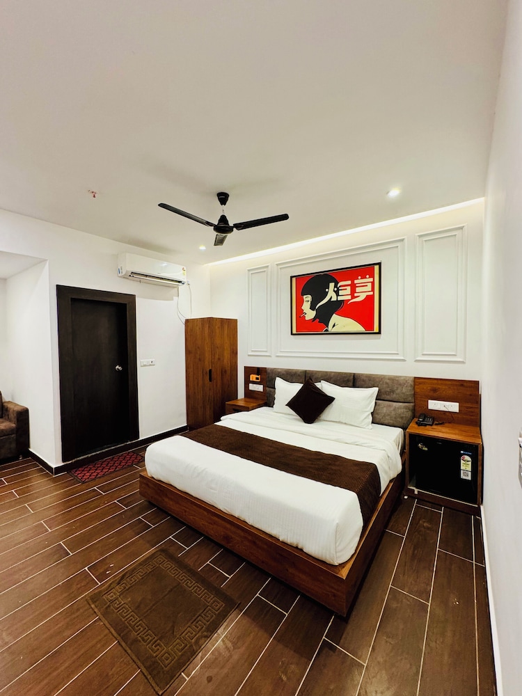 Hotel Ellora Inn Best Hotel In Sultanpur