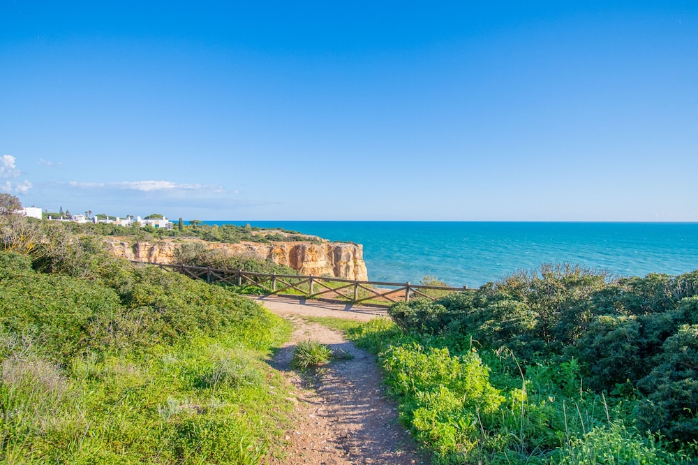 Kizi in Carvoeiro With 1 Bedrooms and 1 Bathrooms