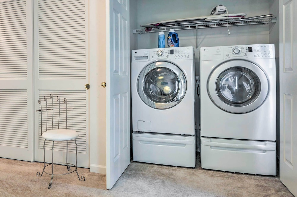 Elkridge Townhome 15 Mi to Dtwn Baltimore! - Property Image 1