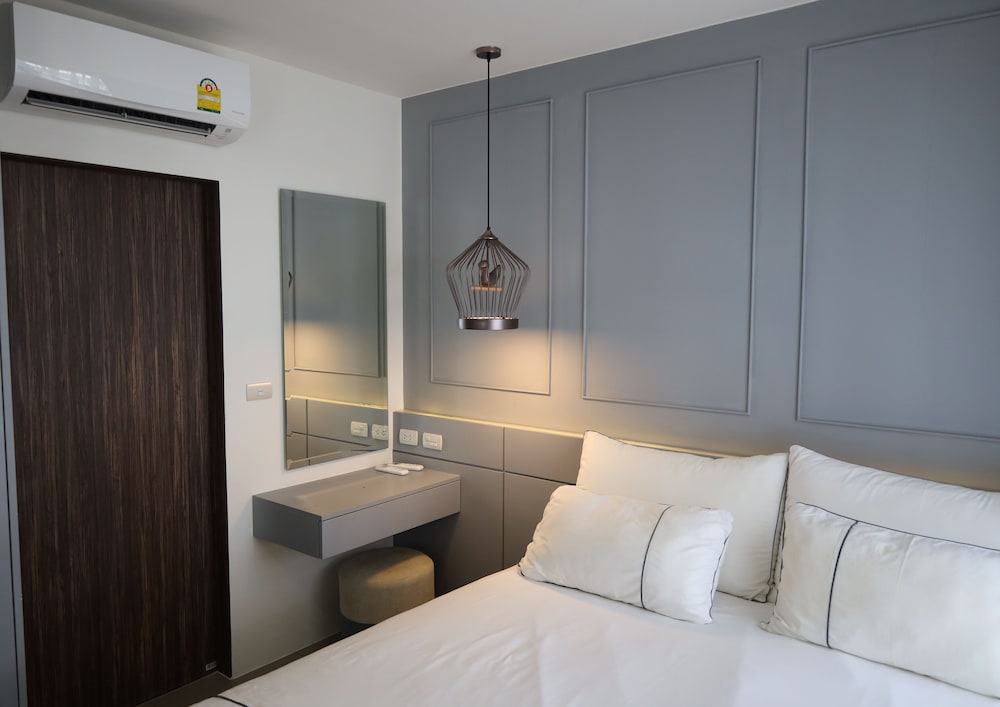 Palmyrah Surin Condominium by Space view 3