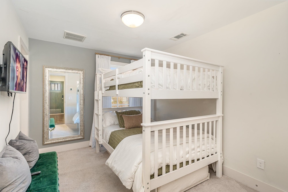 Beech Cove-private Patio-in 12 South District