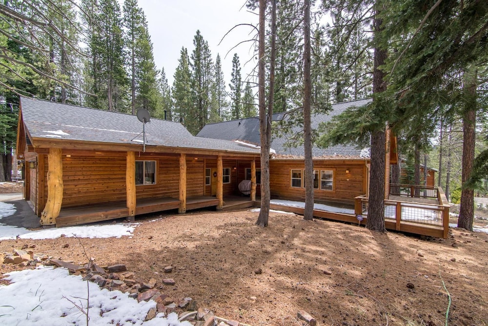 Falcon Point 3 Bedroom Holiday Home By Tahoe Truckee