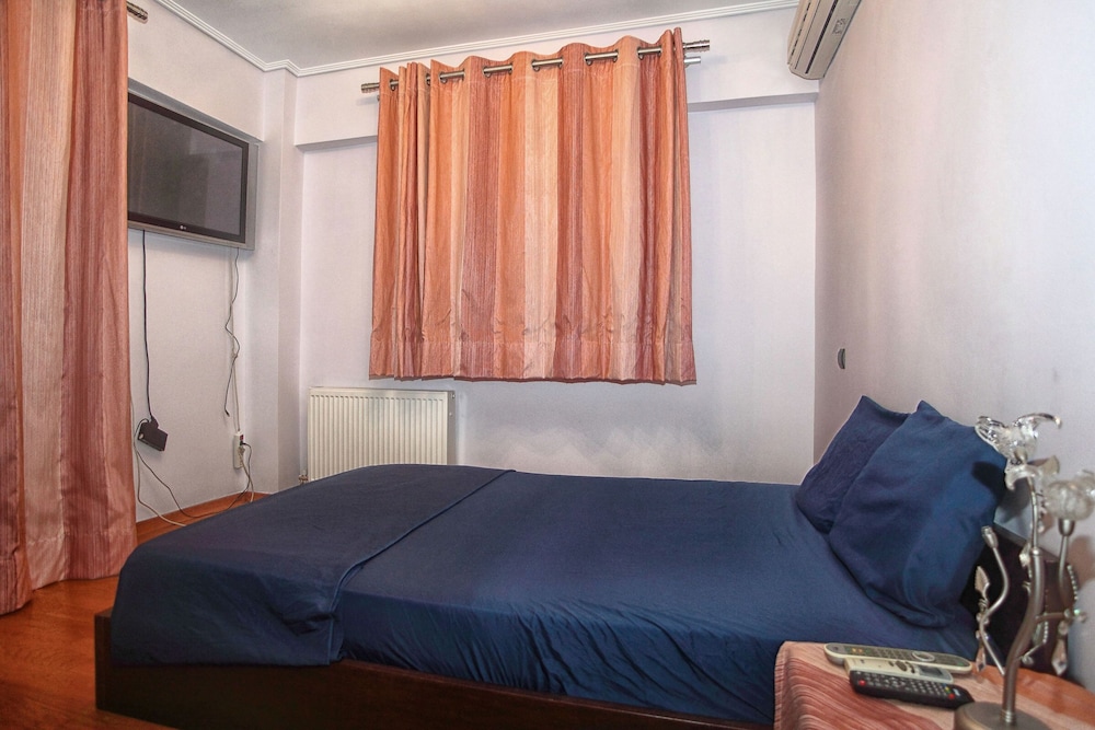 City & Sea Two Floor Flat with View Next to Metro photo 3