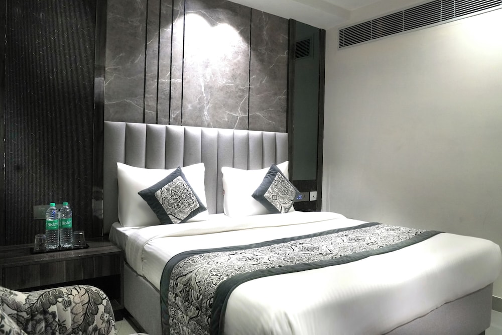 Hotel Mountain Bliss new delhi
