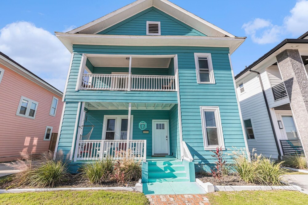 Large 4BR Home - Close to the Beach - Dog Friendly view 4