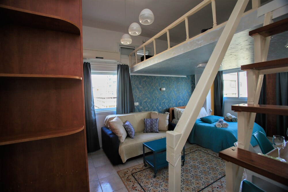 Elena Apartments
