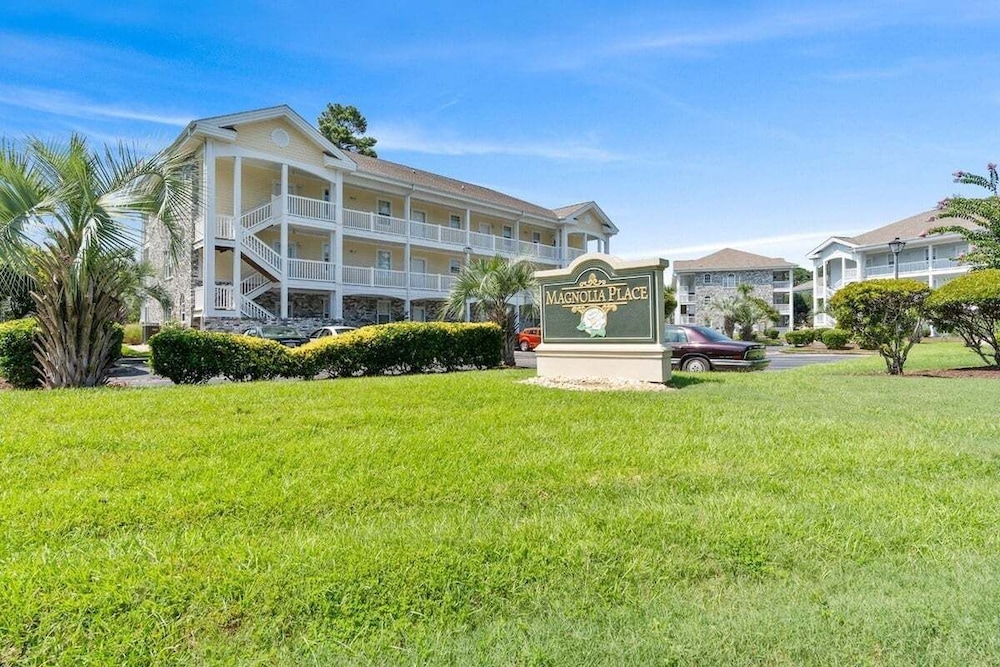 Magnolia Pointe Luster Leaf 4894-303 2 Bedroom Condo