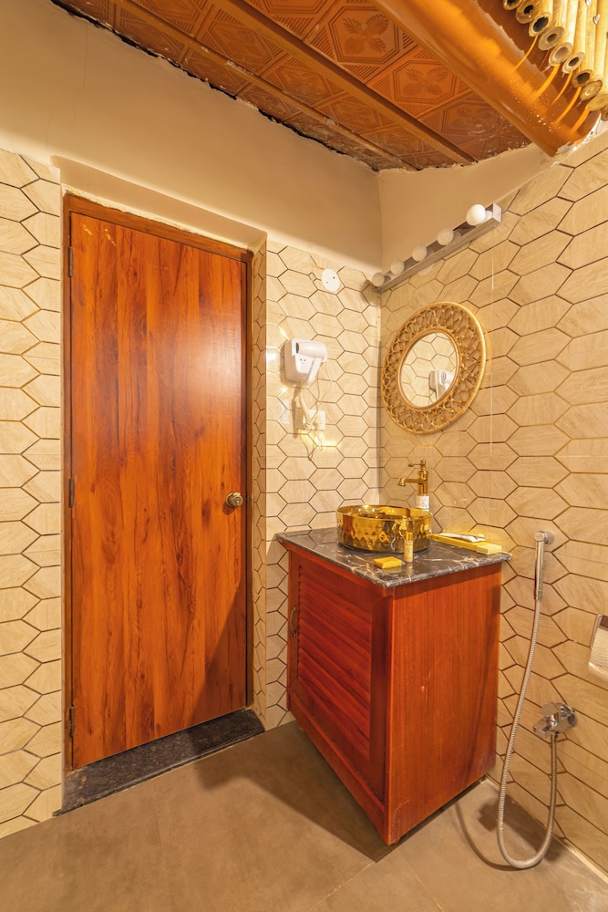 Brown Town Resort & Spa