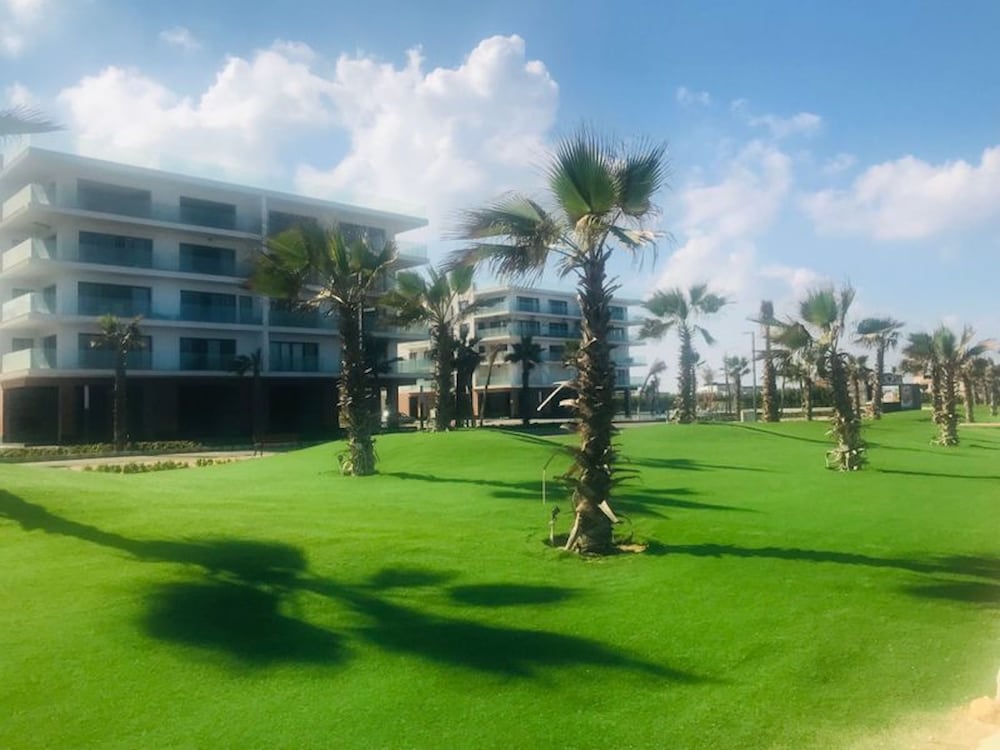 Family-friendly Chalet Steps From the Sea Porto Said