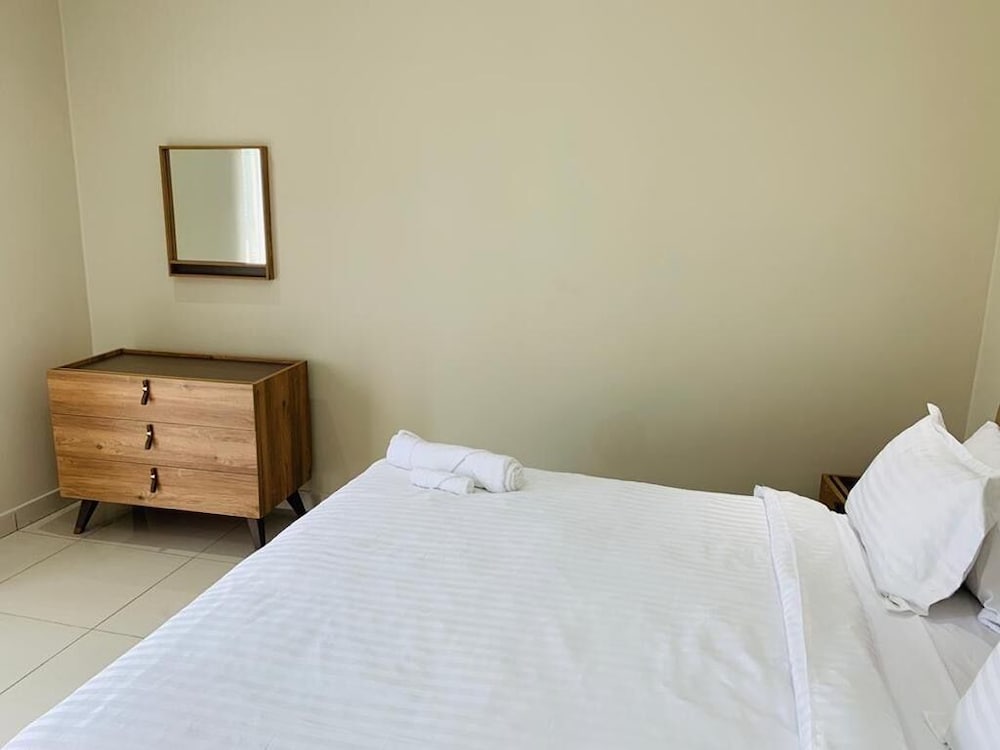 3 Bedroomed Fully Furnished Apartment in Bdex view 2