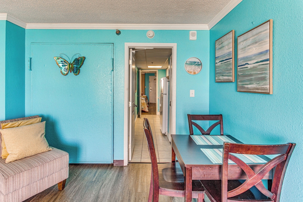 Sun, Sand & Sea Views: Myrtle Beach Condo