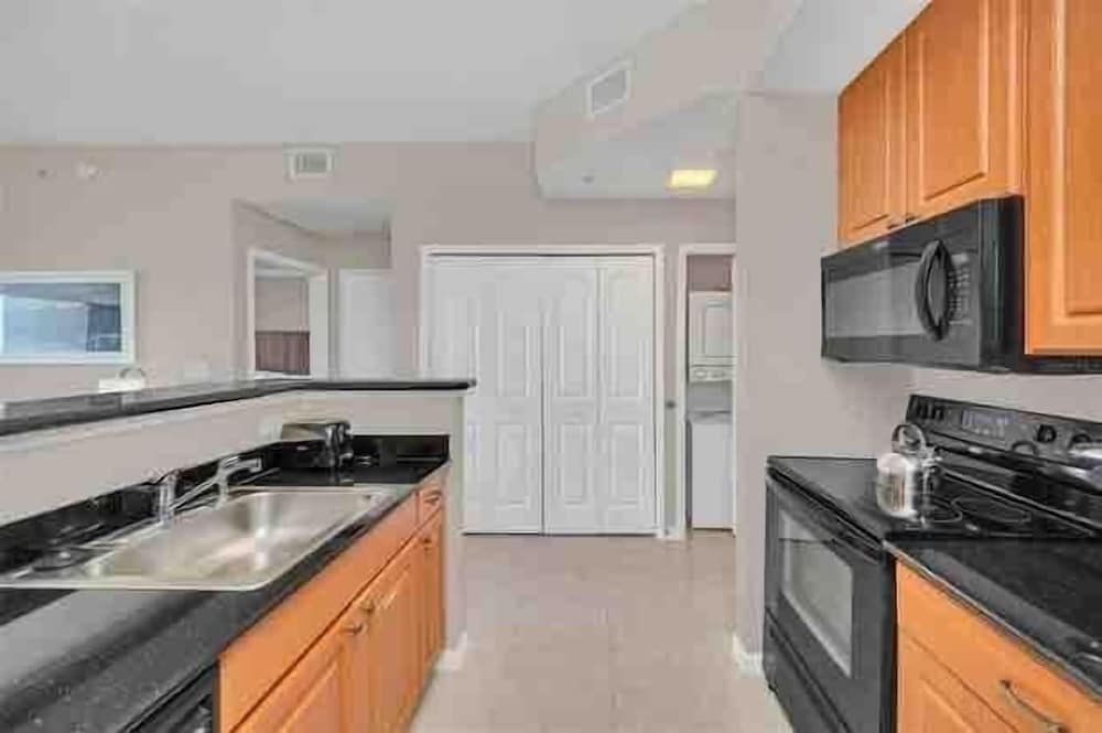 1 BED Suite The Point Orlando Universal