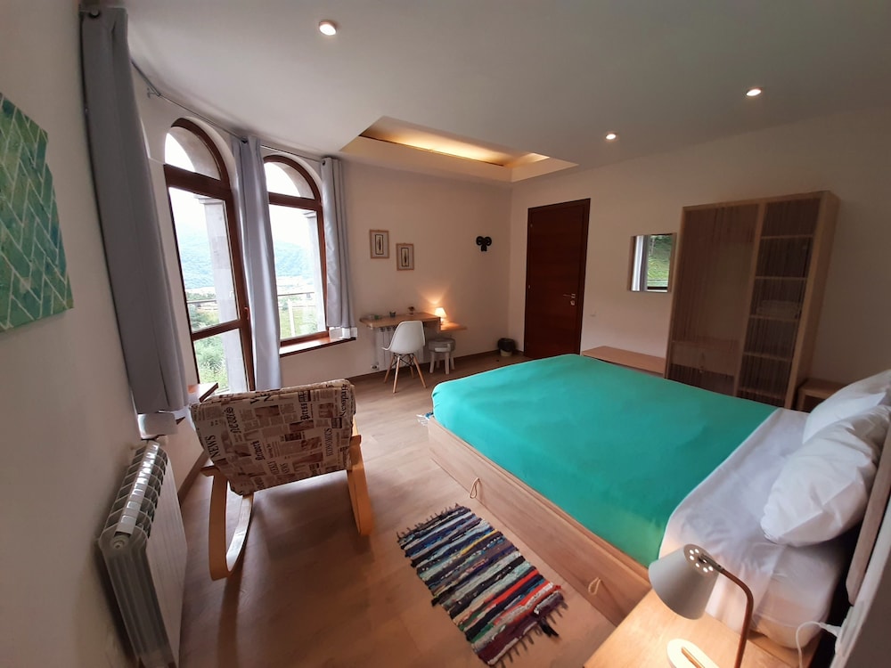 LerMont Guest House