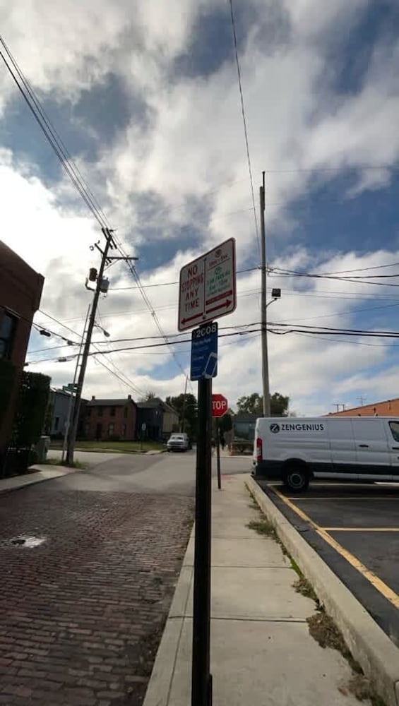 Short North Convention King Bed Parking Free