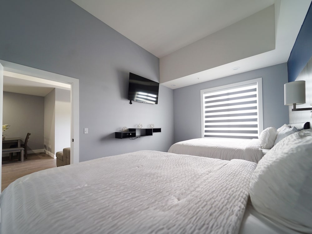 BayVue Hotel, Resort and Suites view 4