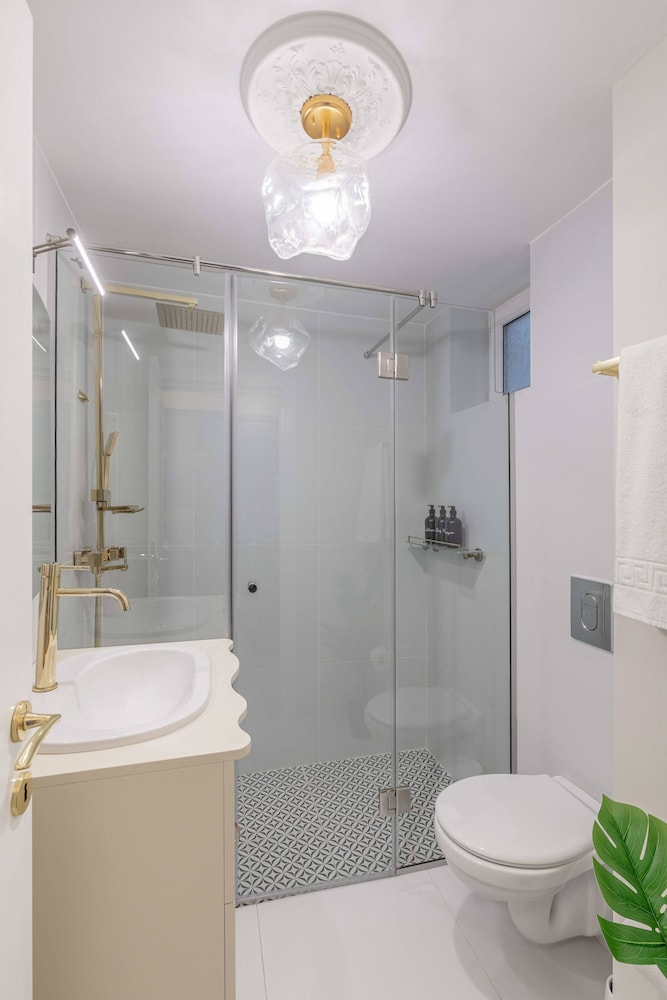 Maison Elysee - An Elegant Apartment in Piata Romana