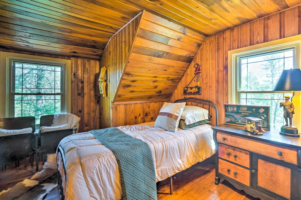 Dreamy Homestead Escape: Patio, Ranch On-site view 4