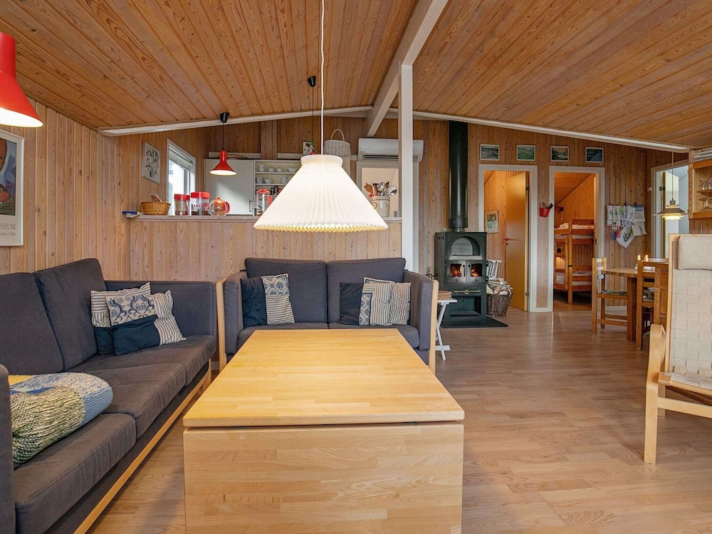 Peaceful Holiday Home in Løkken Near the Ocean view 4