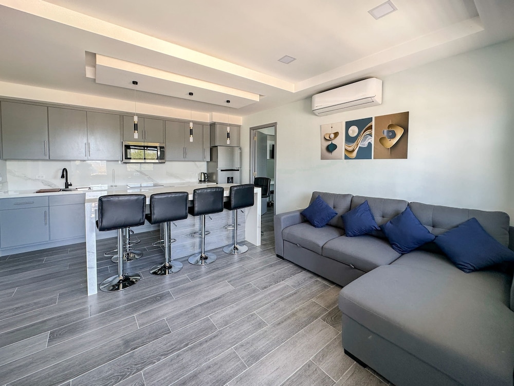 Urban Oasis Apartment 3