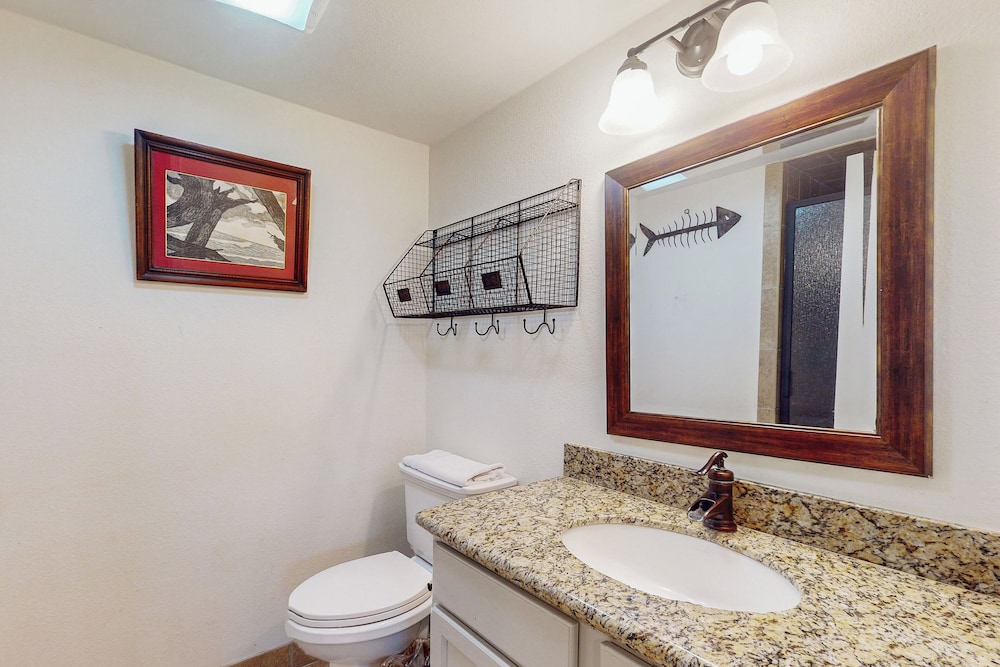 All-suite Beachfront 3BR w/ Gulf Views & Pools