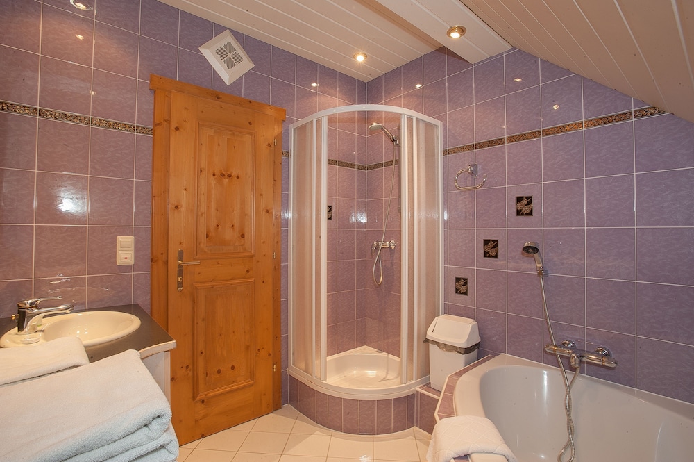 Schluga Spa Apartments & Mobile Homes
