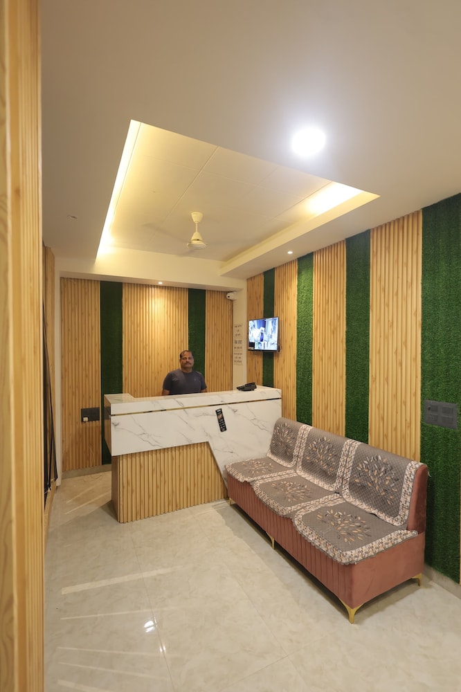 PriyaKunj Dham Guest House