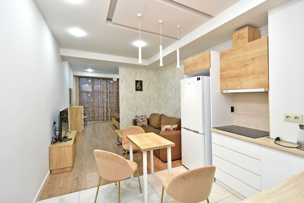 Aparthotel by Luxe Group KO16