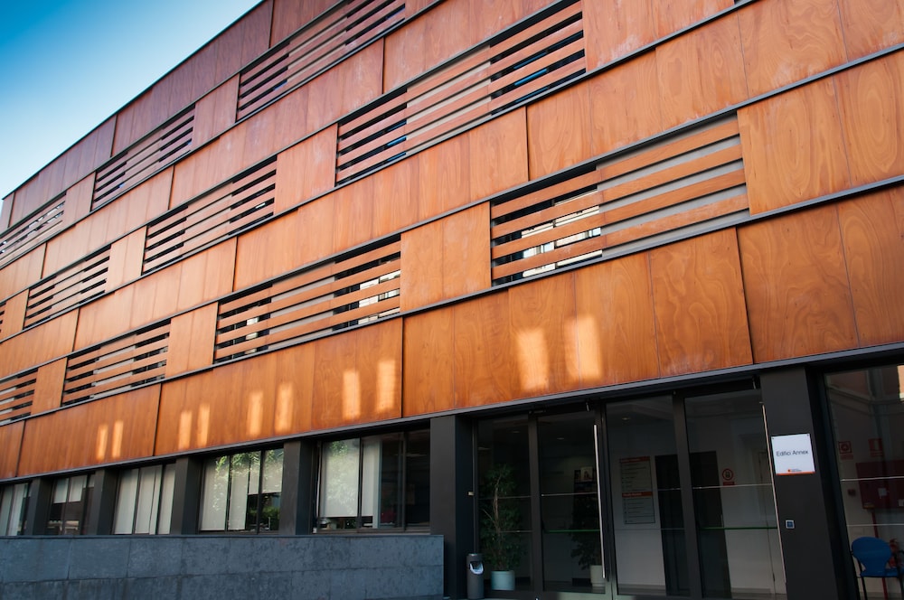 Barcelona Pere Tarrés Hostel - Image 3