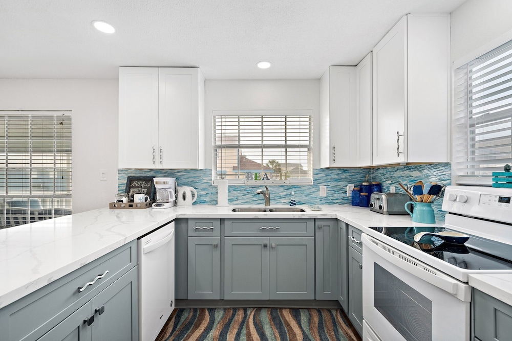 Island Breeze by Ryson Vacation Rentals