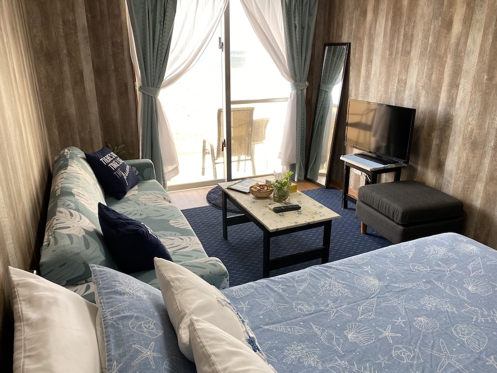Beach Lodge 2 & Private Beach view 3
