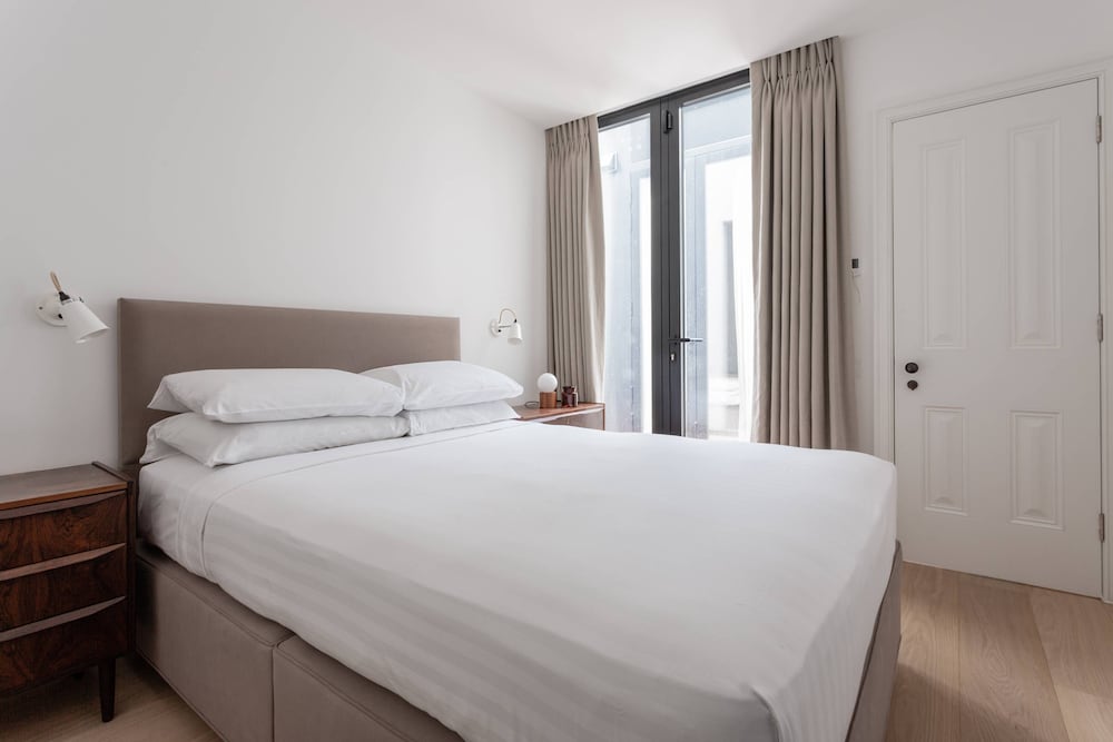 Kildare Gardens by Onefinestay