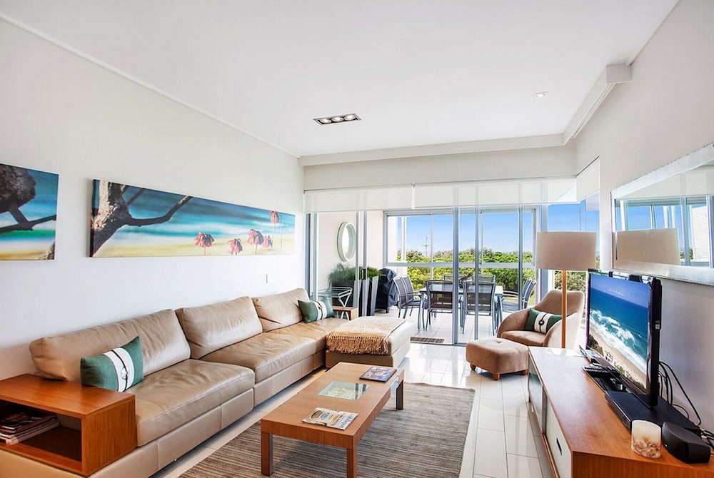 Luxury Apartments on Bells Boulevard