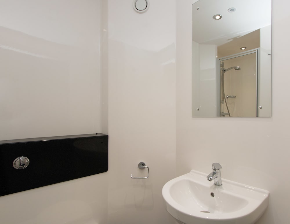 Destiny Student Shrubhill - Campus Accommodation
